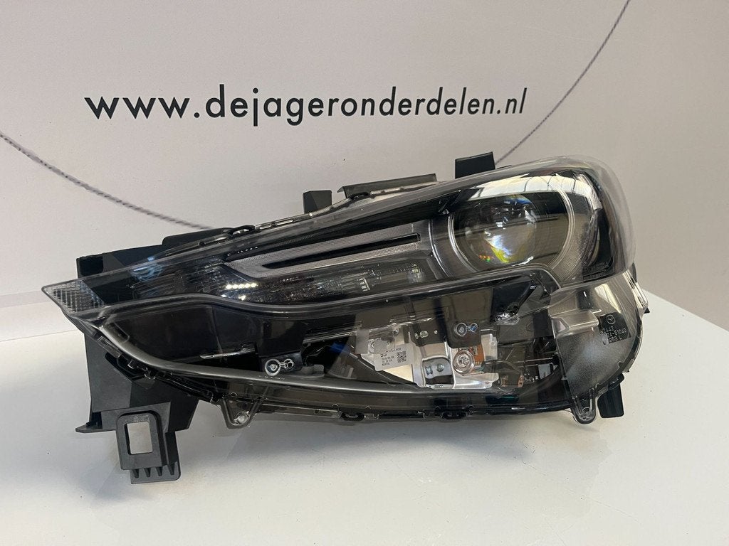 MAZDA CX5 CX-5 FULL LED KOPLAMP LINKS KB8N 51040, Gebruikt, Shinchi, Fuchu-Cho 3-1
730-8670  Hiroshima, Mazda Motor Corporation