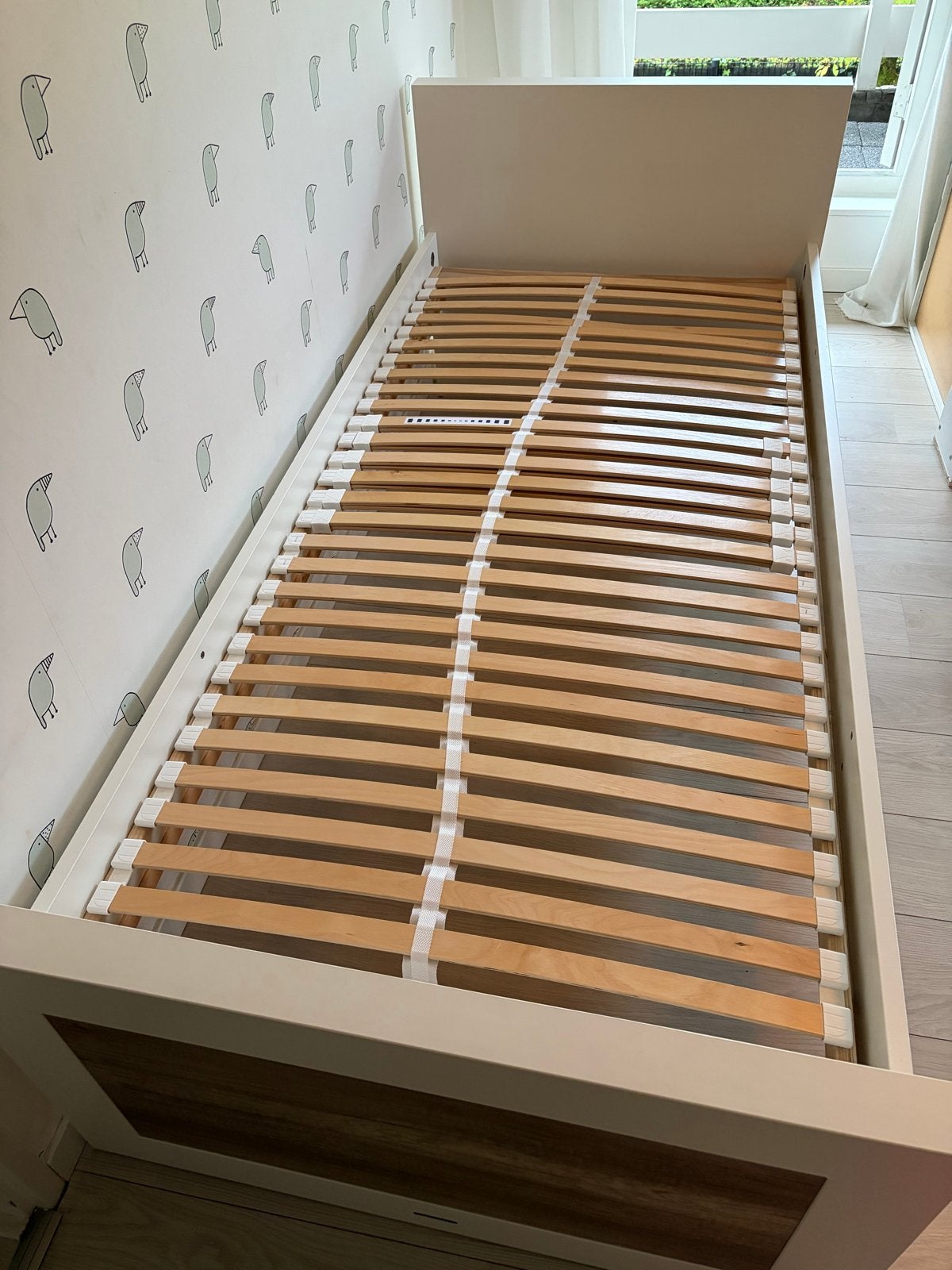 Kidsmill eenpersoonsbed met lattenbodem - Zo goed als nieuw, Huis en Inrichting, Ophalen, 90 cm, Eenpersoons, Wit