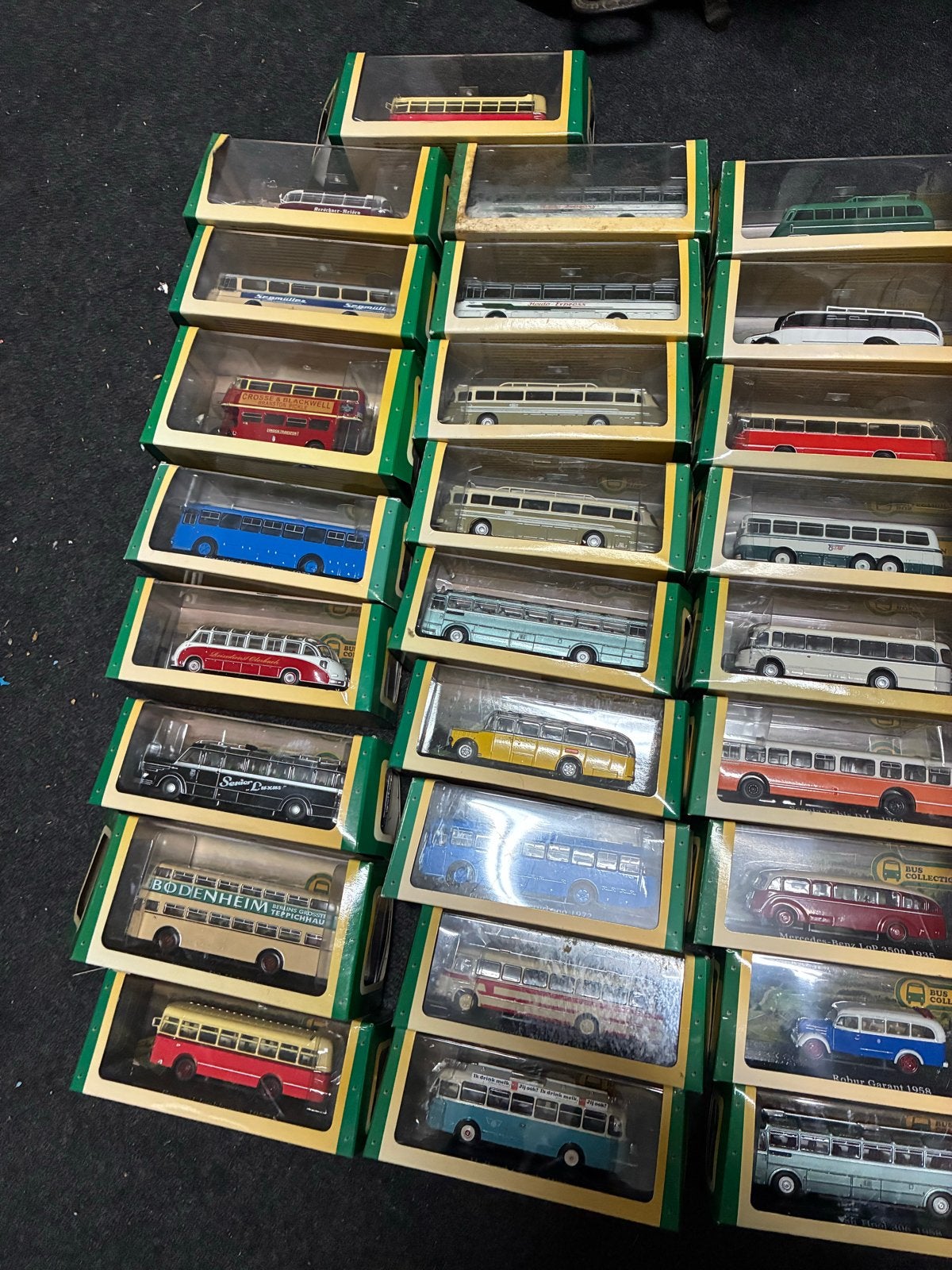 Grote collectie modelbussen - diverse merken en schalen, Hobby en Vrije tijd, Overige merken, Gebruikt, 1:32 tot 1:50, Overige typen