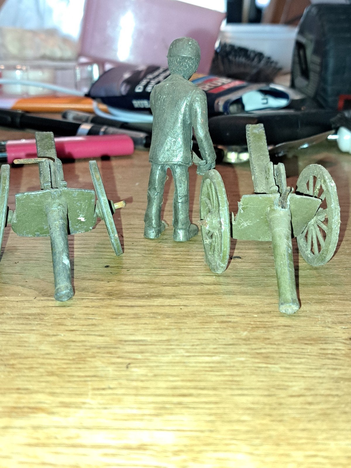 Vintage Loden Speelgoed Set: Soldaten en Kanonnen, Ophalen of Verzenden