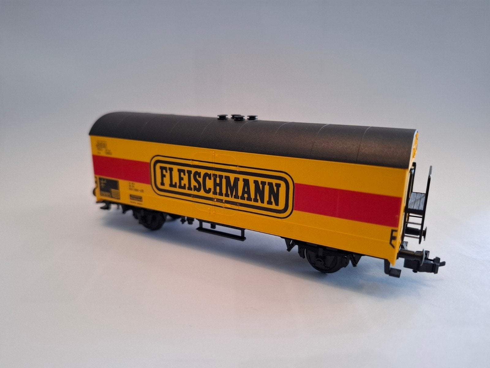 Fleischmann gesloten wagon, Gelijkstroom, Fleischmann, Wagon, Ophalen of Verzenden