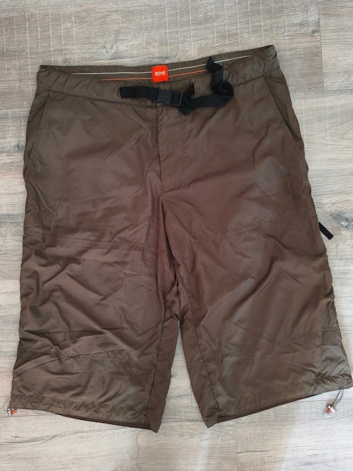 Hugo Boss sport khaki outdoor heren short, Maat 48/50 (M), Ophalen of Verzenden, Hugo Boss, Gedragen