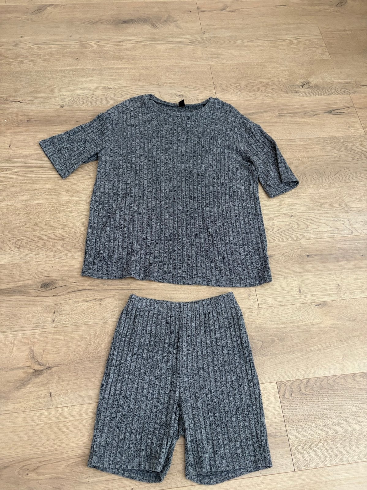 Shein geribbelde tweedelige set - Grijs, Kleding | Dames, Ophalen of Verzenden, Zo goed als nieuw, Maat 34 (XS) of kleiner, Grijs