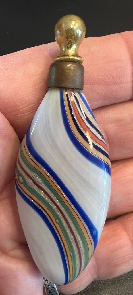 Antiek Murano of Lauscha parfumflesje met aventurine draad, Ophalen of Verzenden