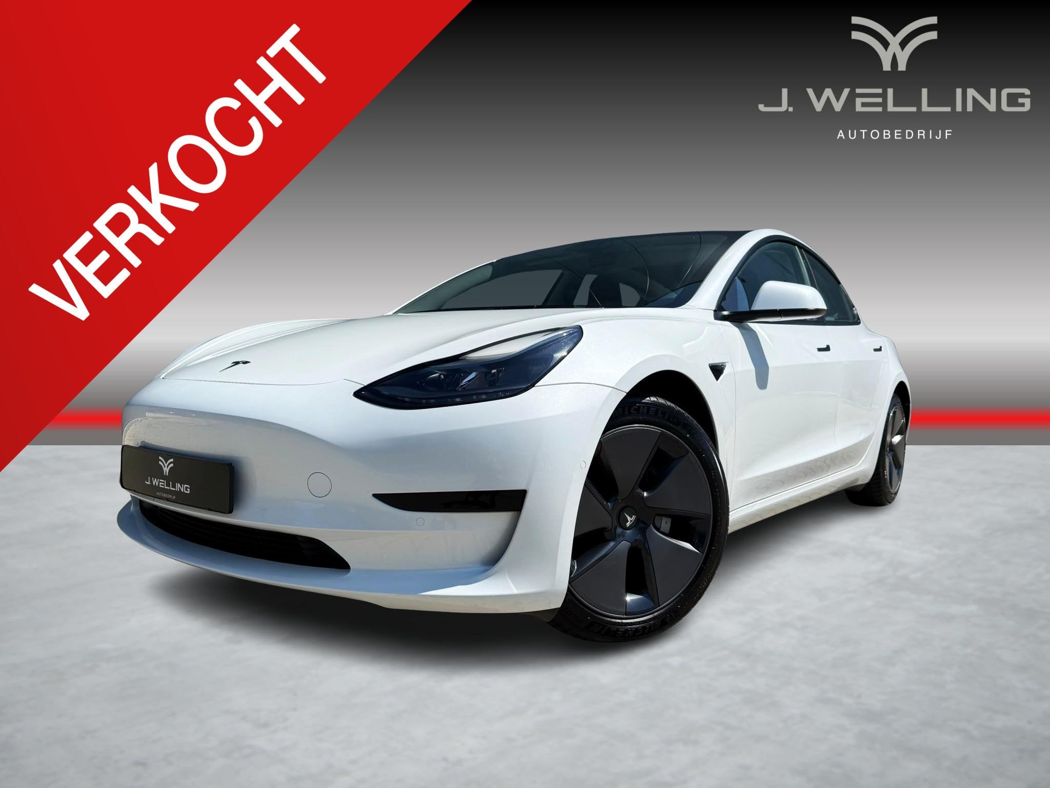 Tesla Model 3 Standard RWD Plus trekhaak / pano / 360 faceli, Auto's, Tesla, Automaat, 238 pk, Gebruikt, Zwart