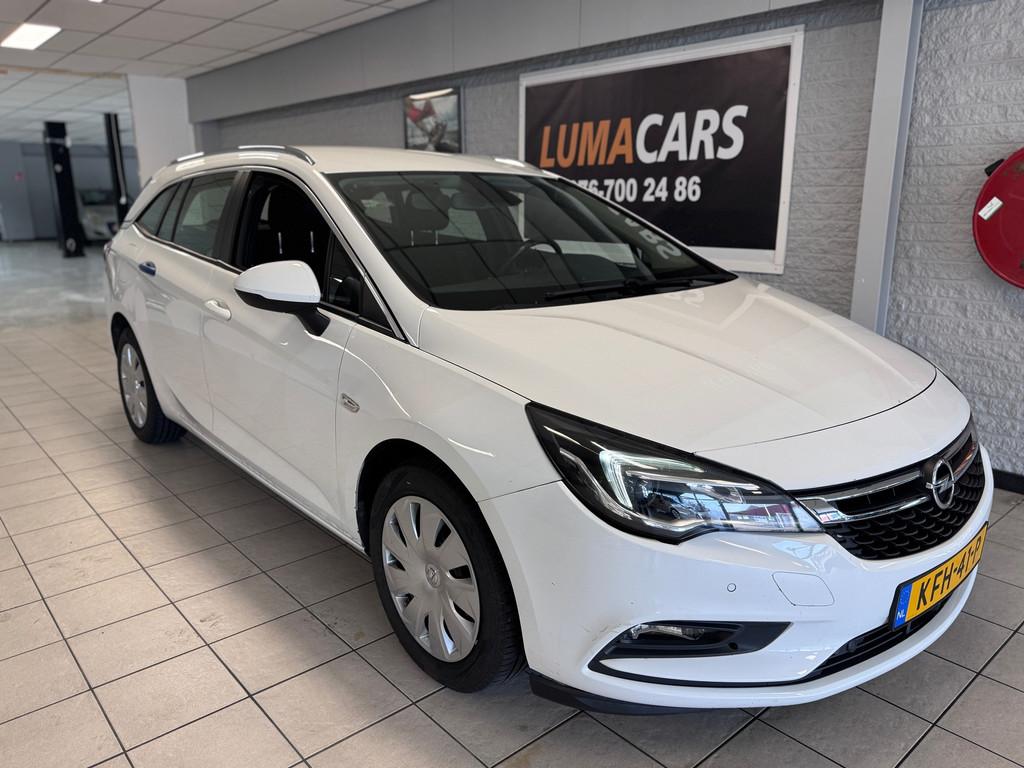 Opel ASTRA SPORTS TOURER 1.6 CDTI Business+, 136 pk, Gebruikt, 4 cilinders, Wit