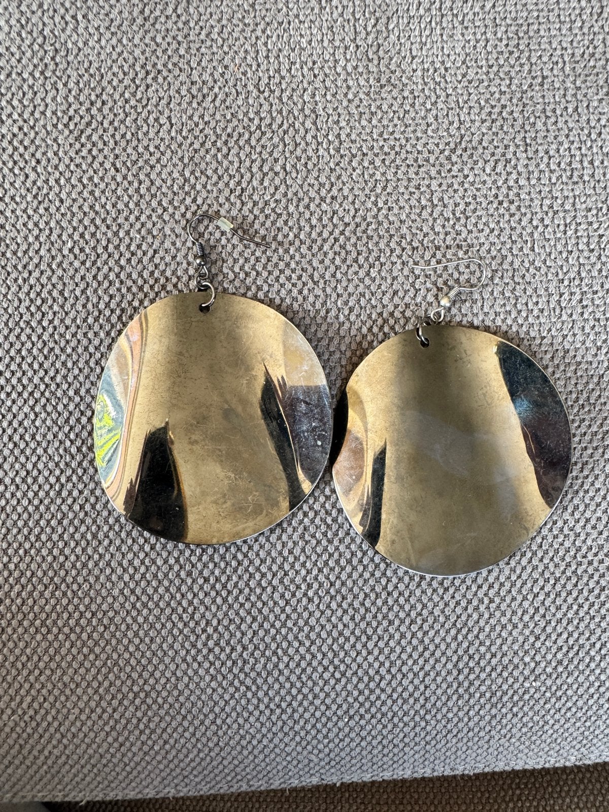 Grote zilverkleurige ronde oorbellen, Overige materialen, Ophalen of Verzenden, Zilver, Hangers