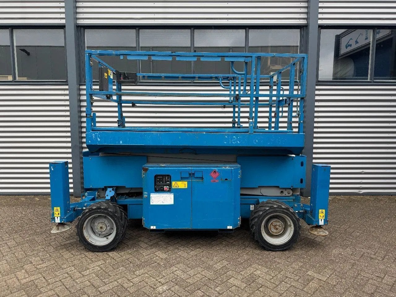 Genie GS3369RT Hoogwerker Schaarhoogwerker Ruwterrein