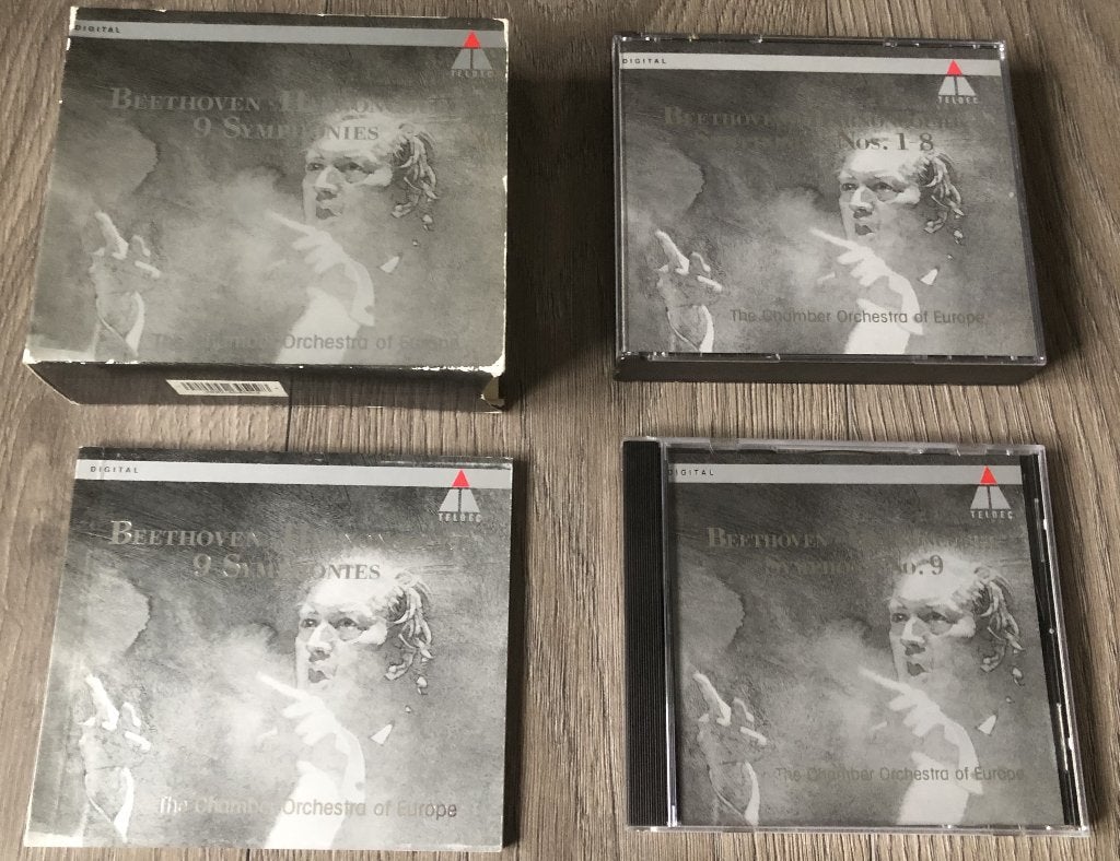 BEETHOVEN - HARNONCOURT - 9 SYMPHONIES - 5 CD'S, Ophalen of Verzenden, Zo goed als nieuw, Classicisme, Orkest of Ballet