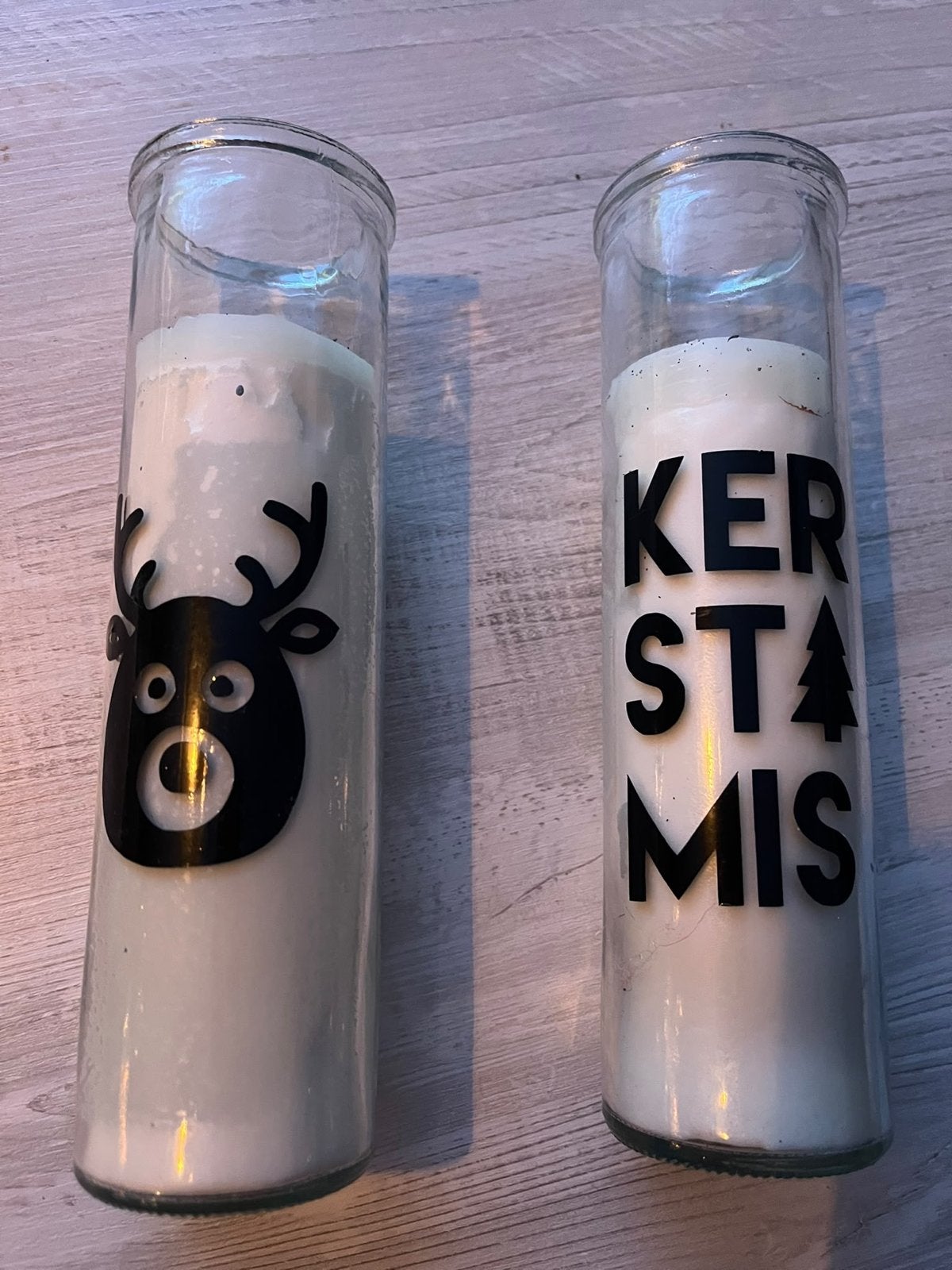 2 glazen met kaars 20 cm hoog, Ophalen of Verzenden