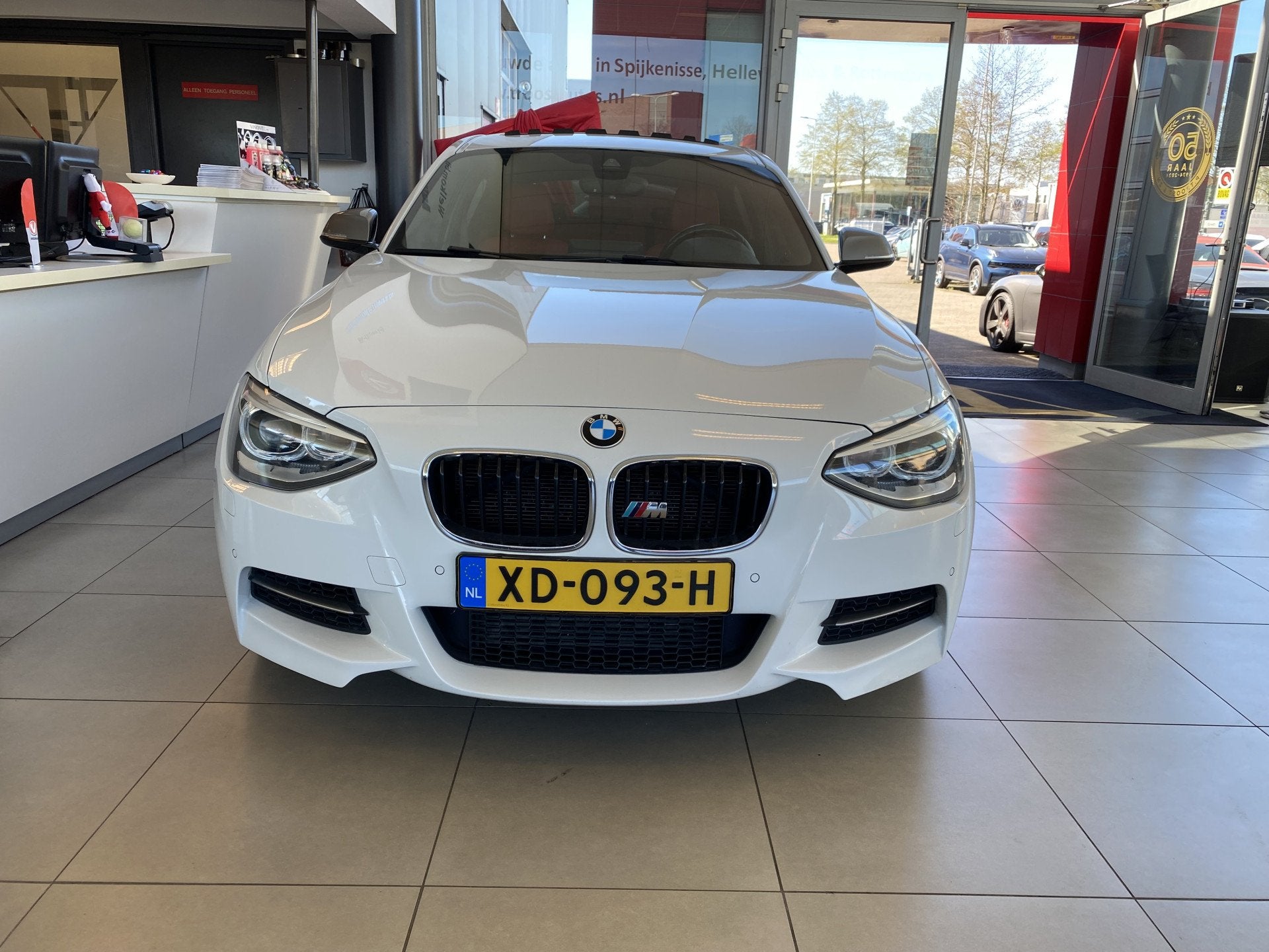 BMW 1-serie M135i xDrive High Executive,Performance,6 Cilind, Auto's, BMW, Gebruikt, 320 pk, Wit, Leder