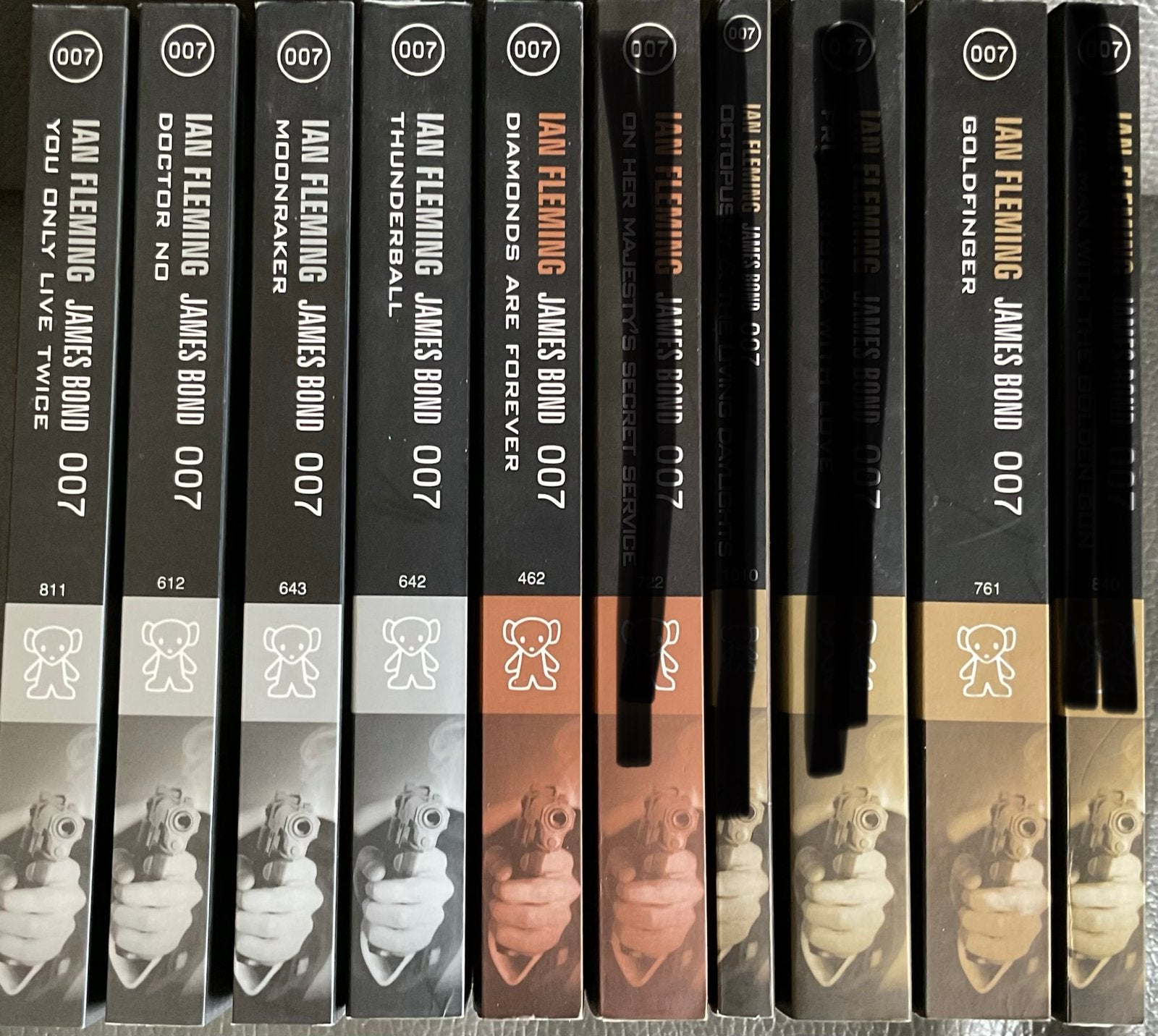Nog 6x Ian Fleming James Bond 007 losse verkoop, Boeken, Ophalen of Verzenden, Gelezen