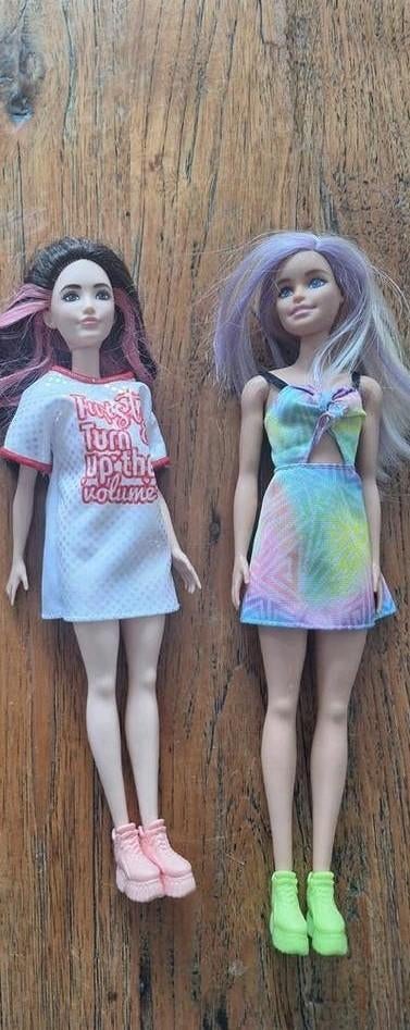 Fashionista Barbies - Set van 2 unieke poppen, Ophalen of Verzenden, Gebruikt, Barbie