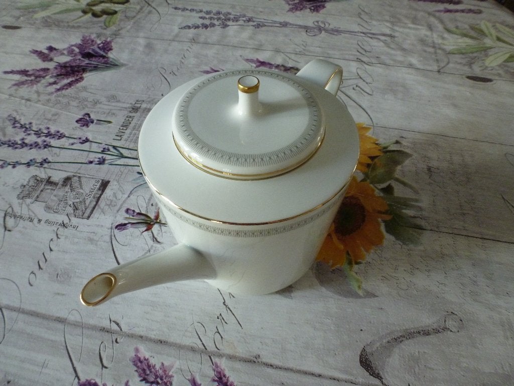 Theepot Hutschen Reuther, Huis en Inrichting, Overige merken, Klassiek, Nieuw, Ophalen of Verzenden
