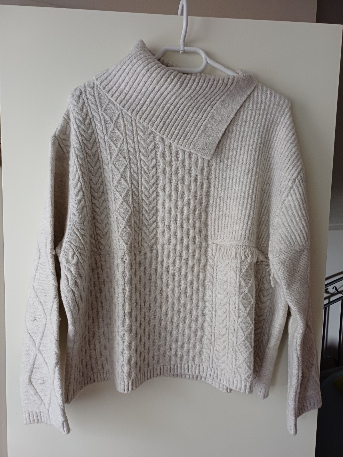 te koop trui beige maat 40 van Monari, Monari, Ophalen of Verzenden, Zo goed als nieuw, Beige