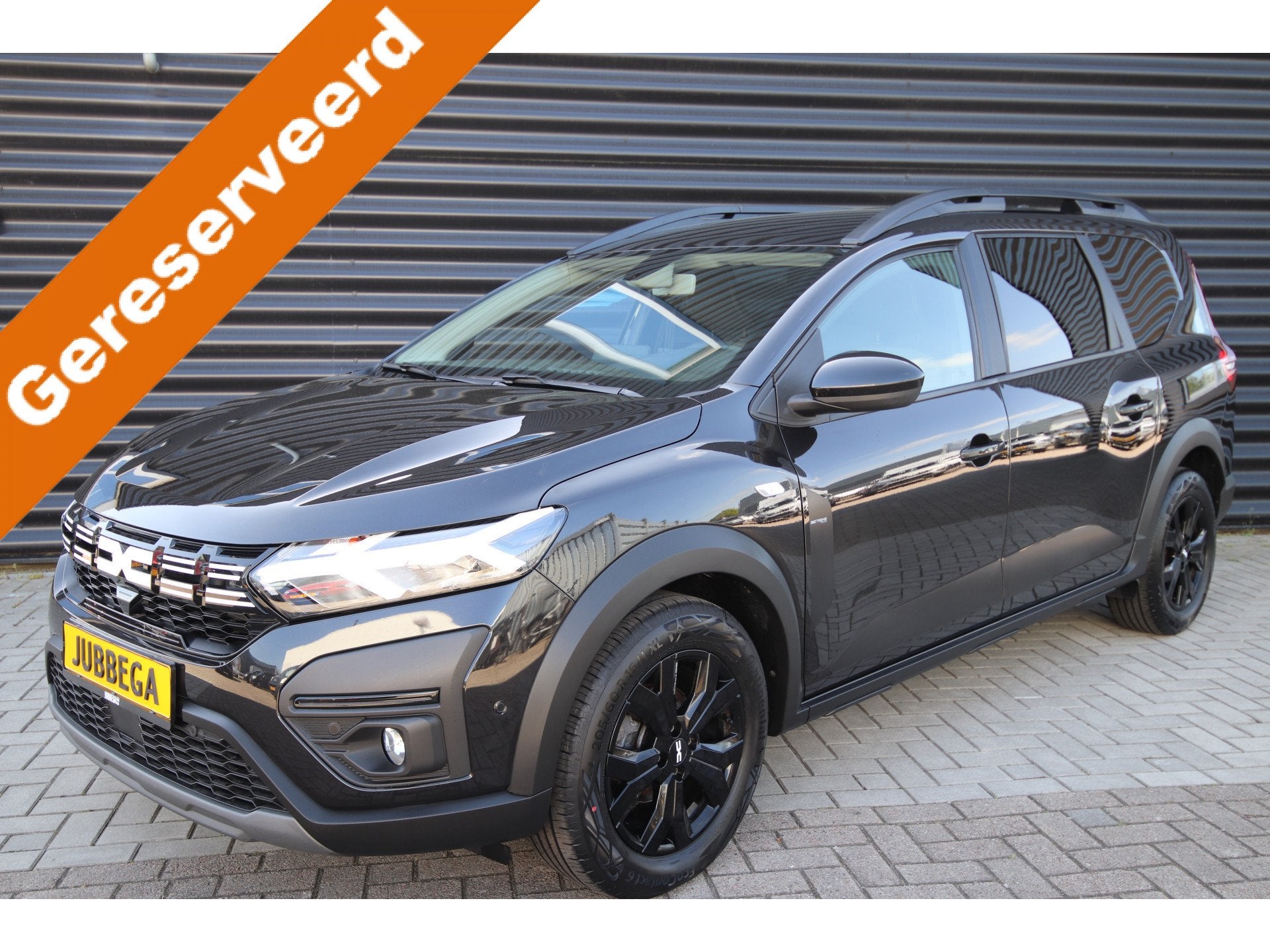 Dacia Jogger 1.0 TCe 100 ECO-G Extreme 5p. LPG, (bj 2023), Auto's, Voorwielaandrijving, Gebruikt, Zwart, Zwart