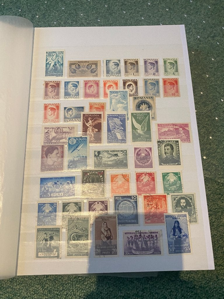 Verzameling 900 verschillende postzegels Roemenie, Postzegels en Munten, Verzenden, Buitenland
