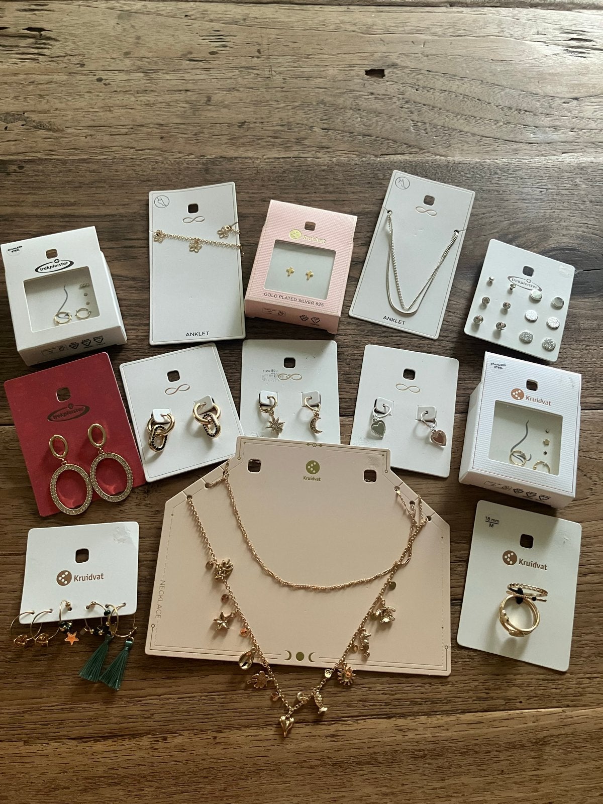 Diverse, gloednieuwe sieraden set: oorbellen, kettingen etc., Met kristal, Overige materialen, Nieuw, Ophalen of Verzenden