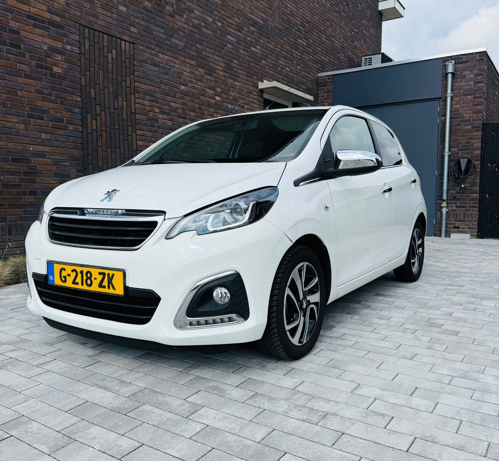 Peugeot 108 Allure 72pk 2019 | Camera | Airco |5D, Auto's, Voorwielaandrijving, 4 stoelen, Wit, Origineel Nederlands
