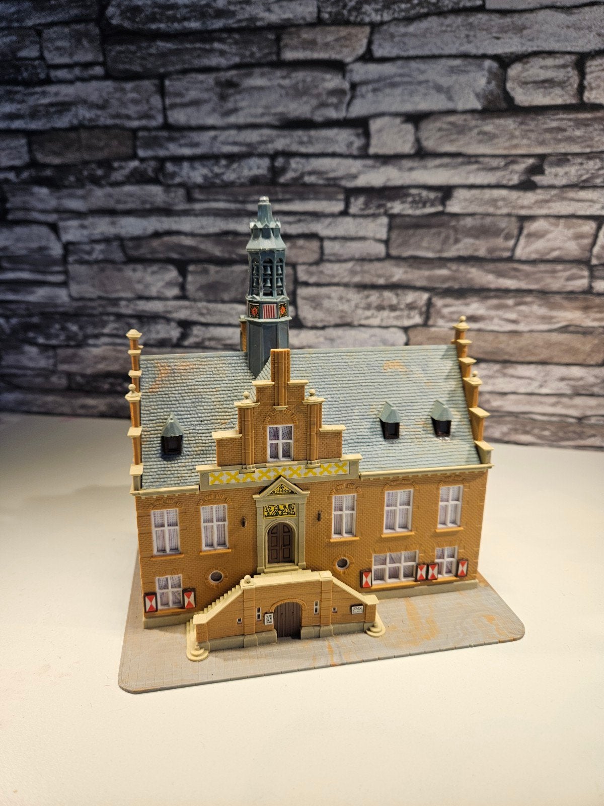 Stadhuis gemeentehuis Purmerend N spoor trein 1:160, Hobby en Vrije tijd, Modeltreinen | N-Spoor, Overige merken, Gebruikt, Gelijkstroom of Wisselstroom