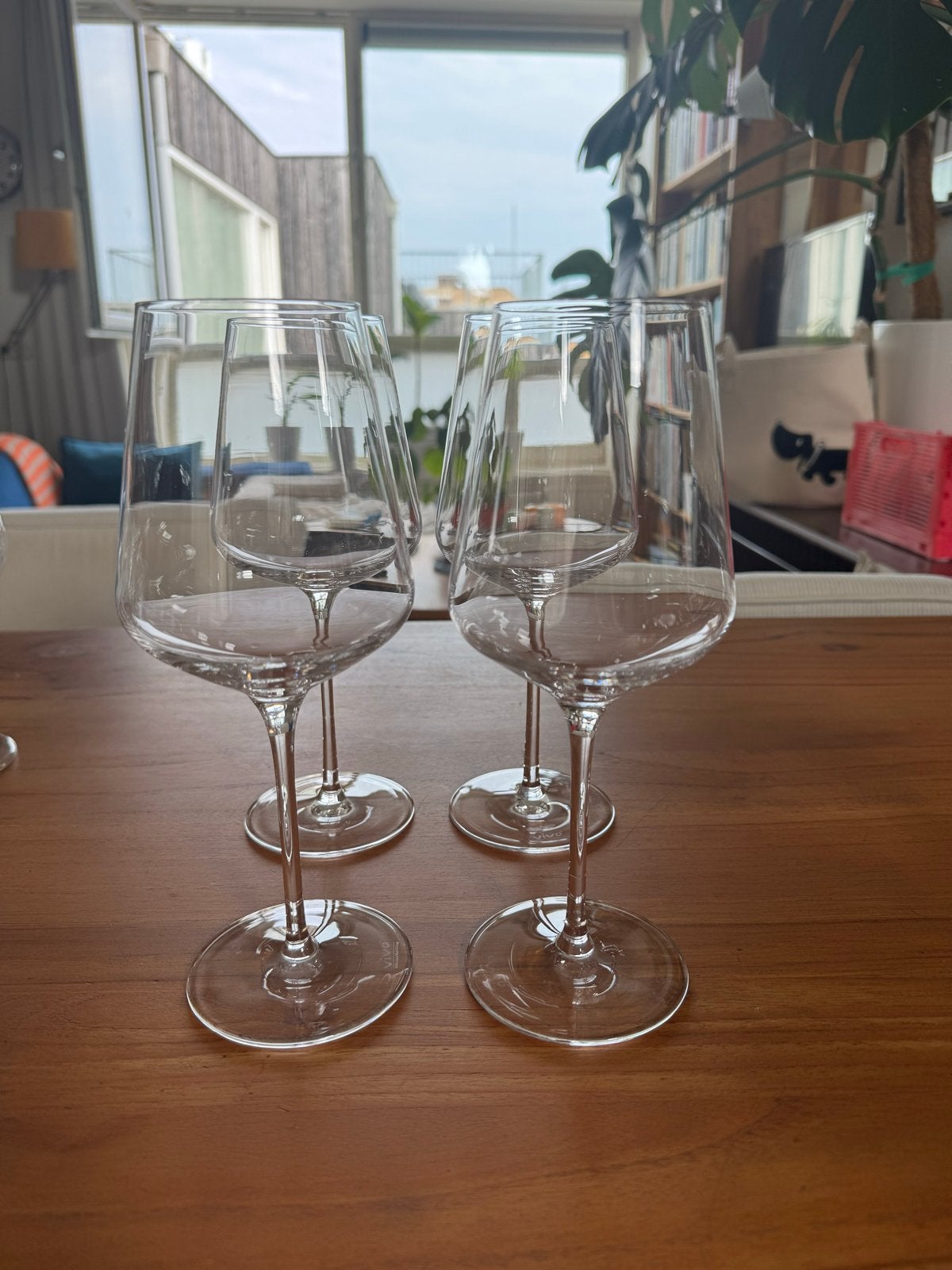 Set van 4 Villeroy & Boch Vivo wijnglazen, Ophalen, Zo goed als nieuw, Glas, Modern