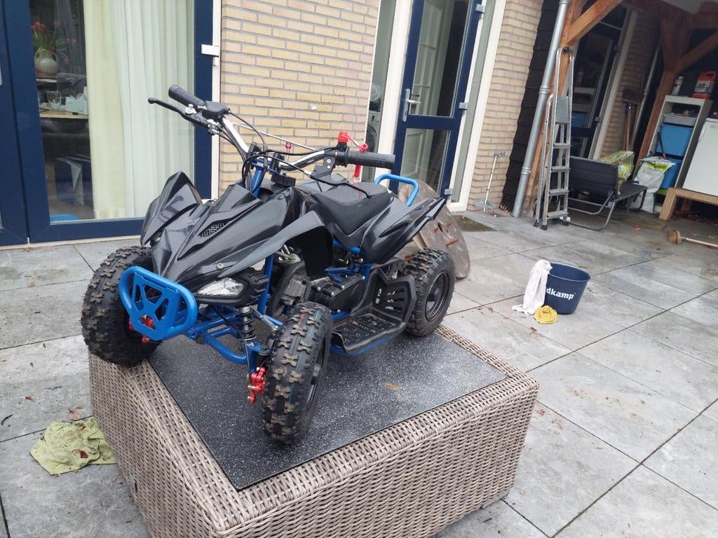Een mooie 49cc kinderquad, Fietsen en Brommers, Minibikes, Midibikes en Pitbikes, Gebruikt, Overige typen, Ophalen