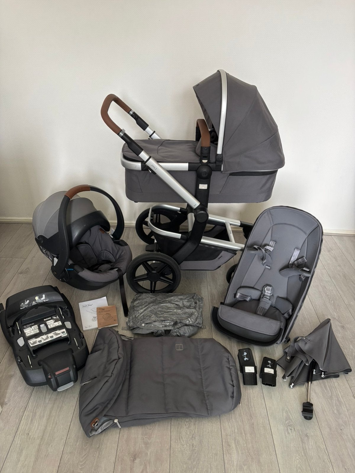 Joolz day+ met maxi cosi en base, Zo goed als nieuw, Combiwagen, Verstelbare duwstang, Ophalen