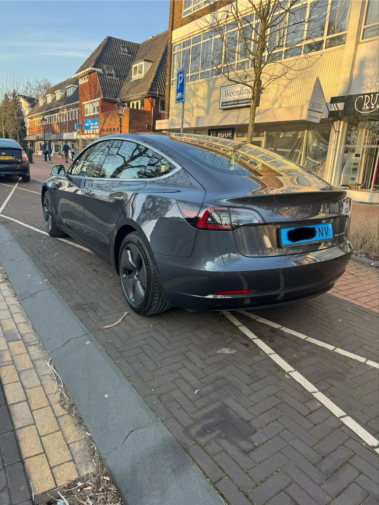 Tesla model 3 te huur/pacht taxi klaar uber bolt huren, Diensten en Vakmensen, Verhuur | Auto en Motor, Personenauto