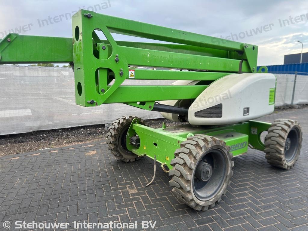 Niftylift HR17 Hybride hoogwerker 4WD Nifty Lift HR 17 4X4, Zakelijke goederen, Machines en Bouw | Liften, Steigers en Ladders