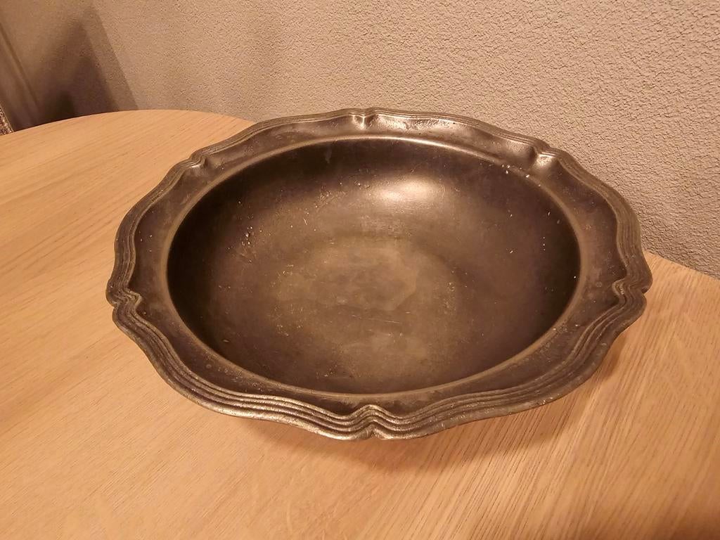 Antieke Tinnen Fruitschaal met Leeuwenkoppen, Antiek en Kunst, Antiek | Tin, Ophalen