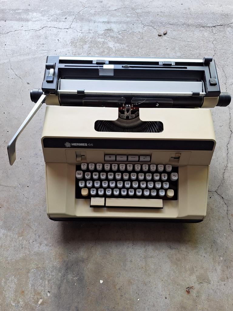 Hermes 44 Typemachine, Diversen, Typemachines, Ophalen
