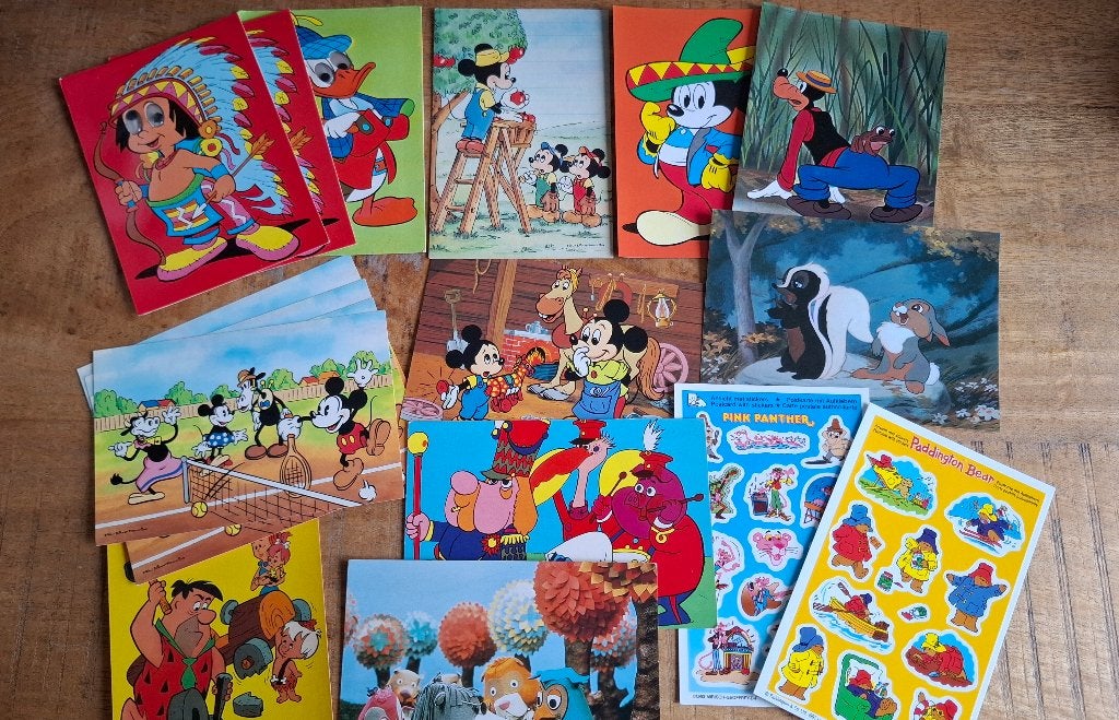 Partij vintage cartoon ansichtkaarten walt disney & stickers, Ophalen, 1960 tot 1980, Ongelopen, Sterren en Beroemdheden