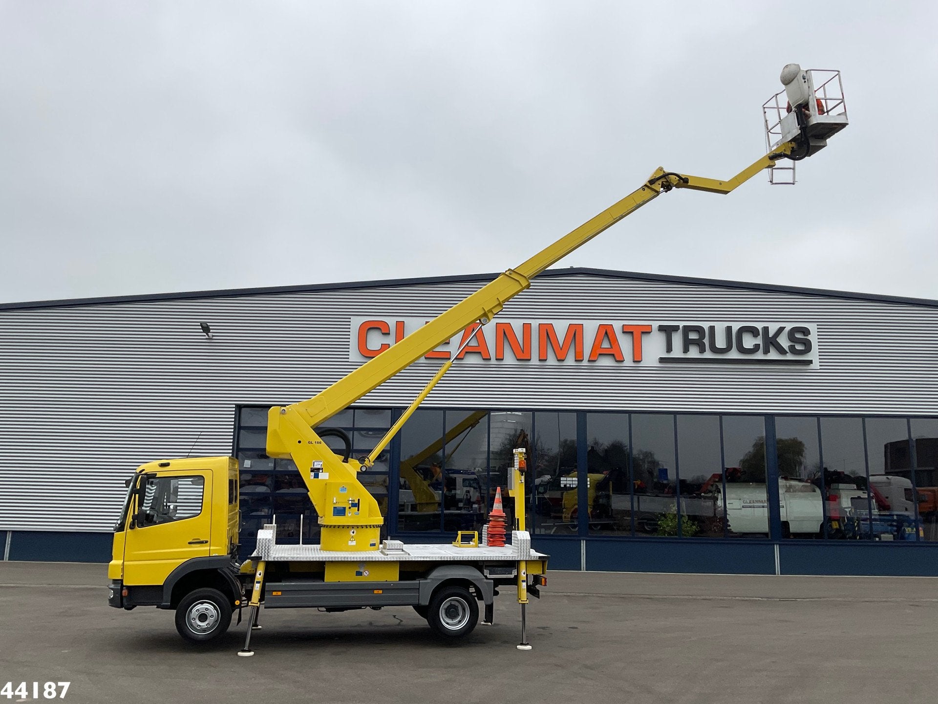 Mercedes-Benz Atego 815 Wumag Elevant 17 meter hoogwerker Ju, Auto's, Achterwielaandrijving, 156 pk, Radio, Mercedes-Benz