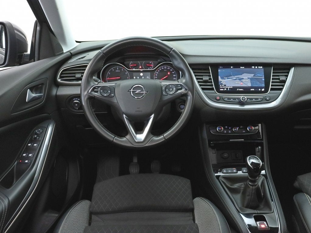 Opel Grandland X 1.2 Turbo Business Executive | Trekhaak | A, Stof, Gebruikt, 1199 cc, Origineel Nederlands
