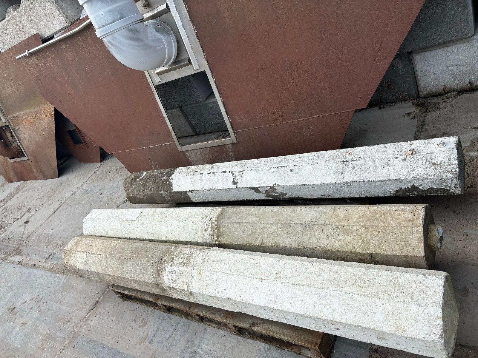 Betonnen dampalen boerderij, Ophalen, Gebruikt, Beton, Overige typen