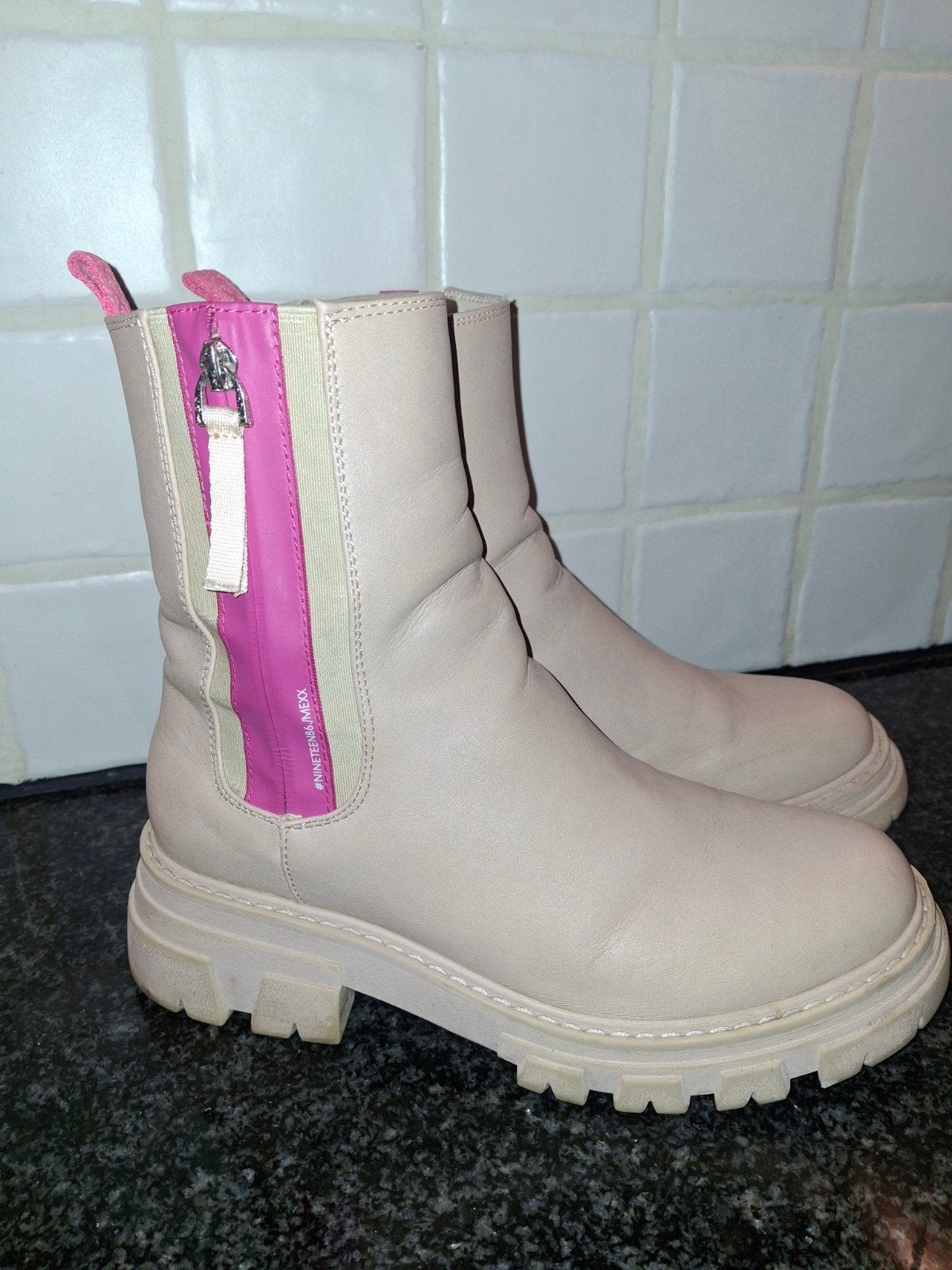 Beige enkellaarzen van Mexx | maat 39 | 3x gedragen, Mexx, Beige, Lage of Enkellaarzen, Ophalen of Verzenden