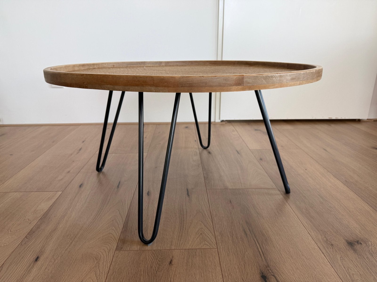 Ronde salontafel met rotan blad en metalen poten, Ophalen, Rond, 50 tot 100 cm, Zo goed als nieuw