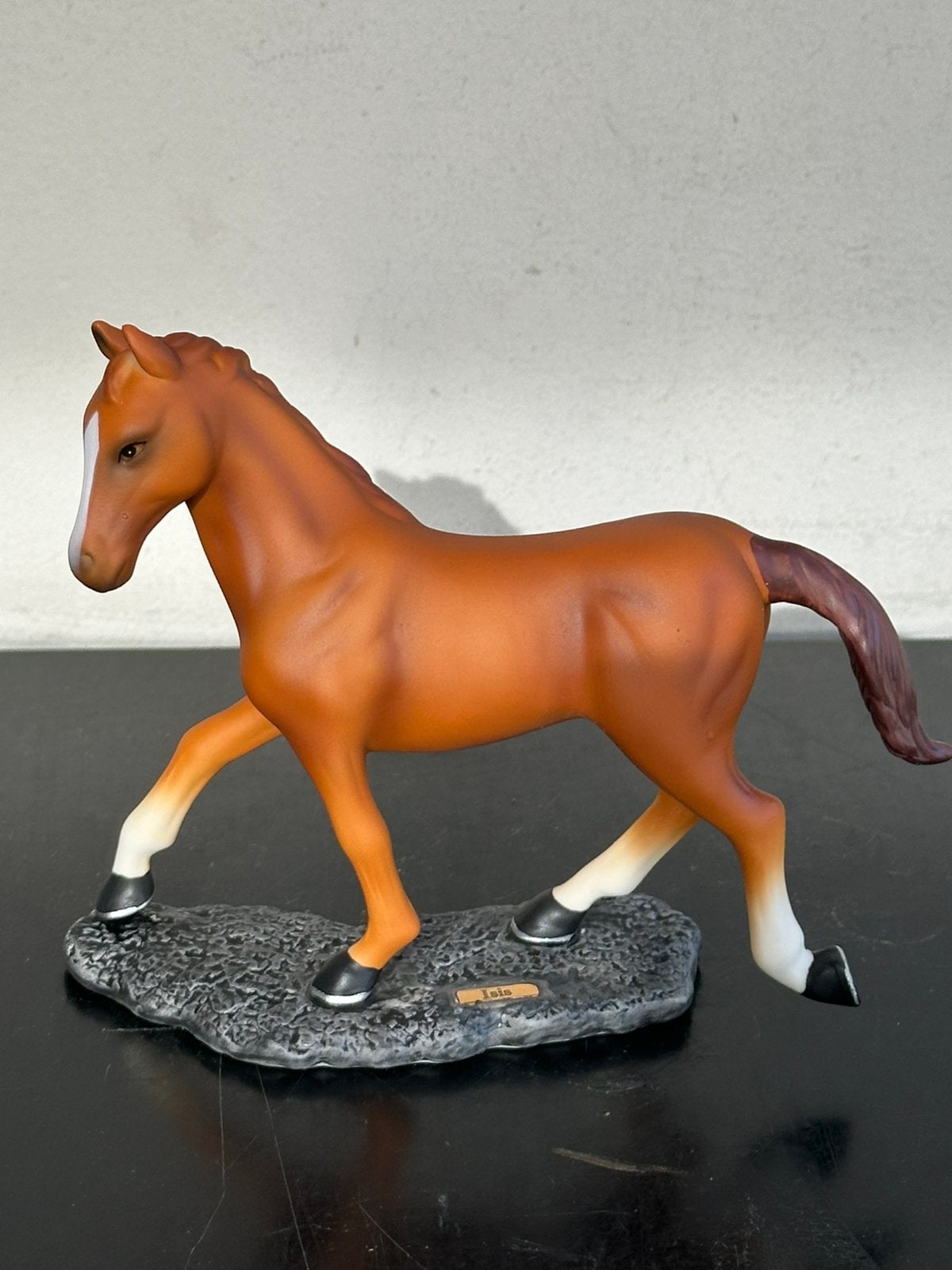 Biskwie porselein Zillenmacher Isis  Paard beeld 15/11, Ophalen of Verzenden, Gebruikt, Paard, Beeldje of Figuurtje
