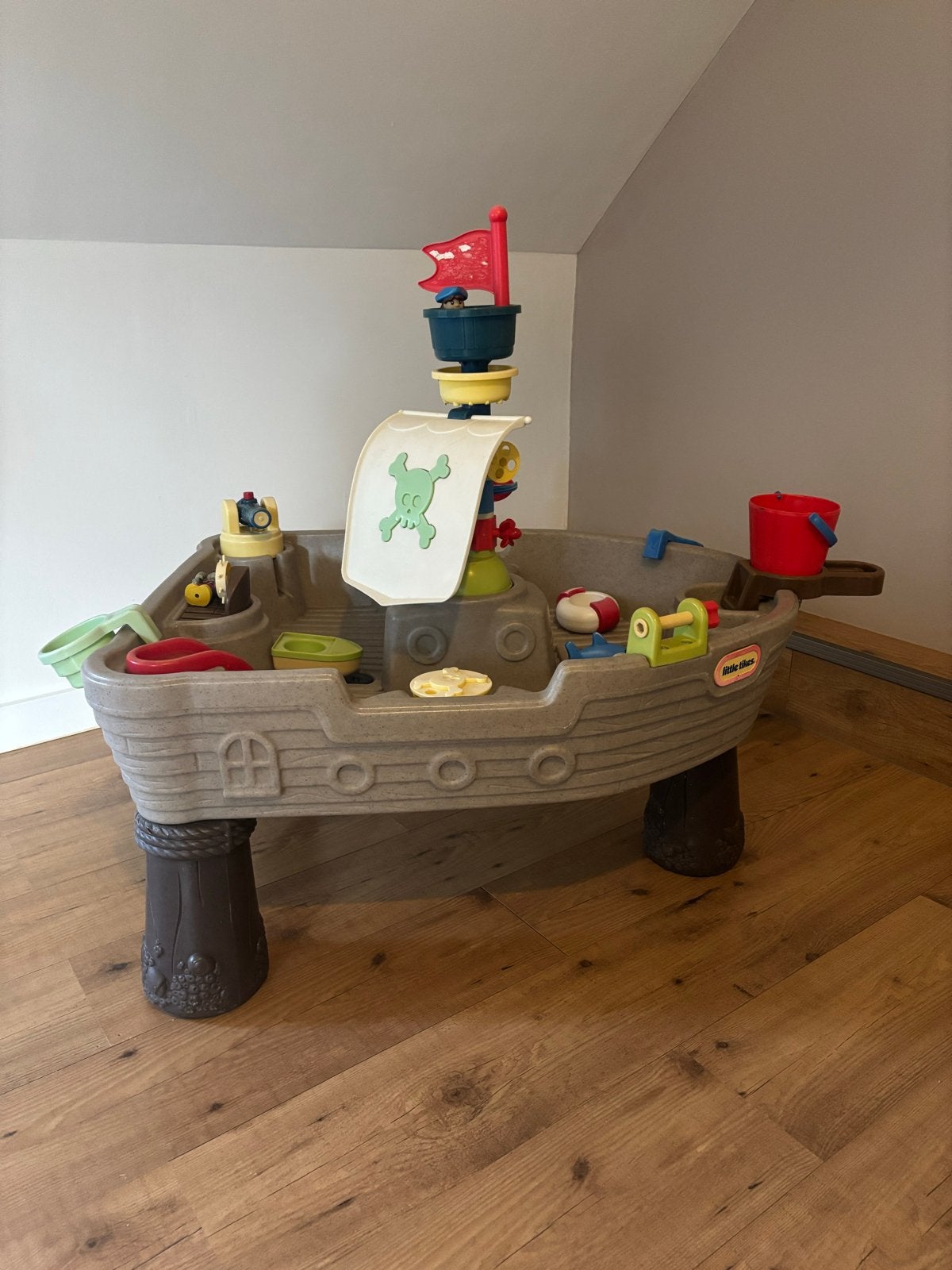 Little Tikes Piratenschip Zand- en Watertafel, Ophalen, Gebruikt