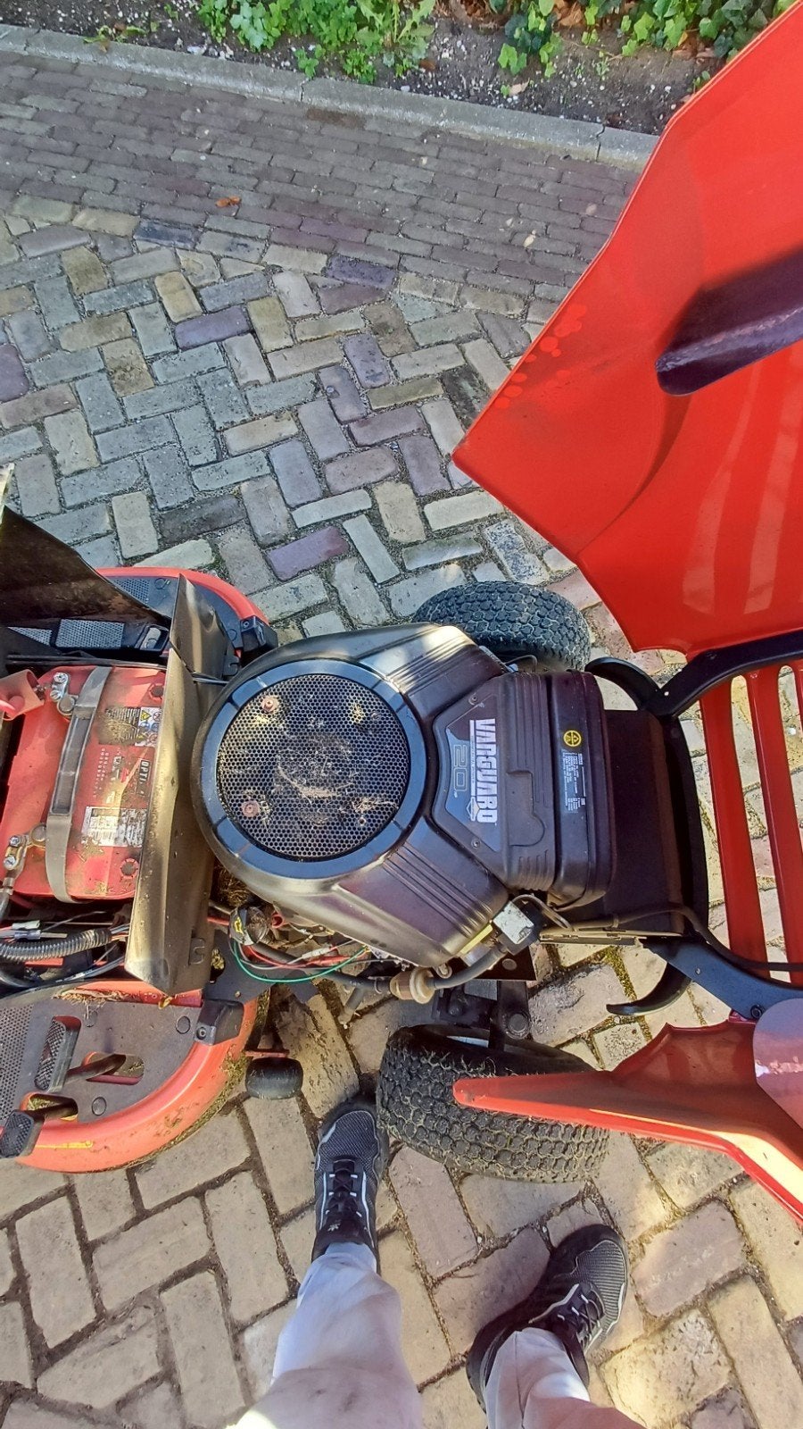 Foto 5 van Simplicity Zitmaaier Vanguard v2 Briggs & Stratton