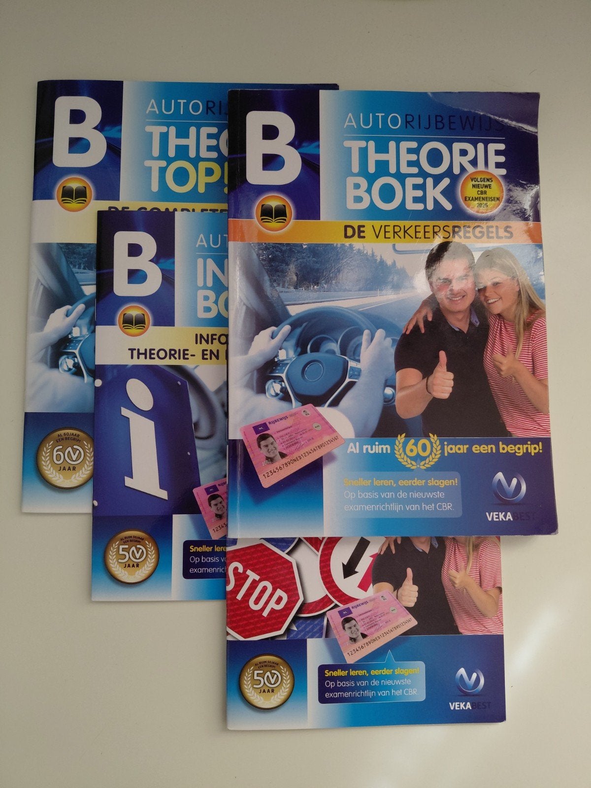VekaBest Autorijbewijs Theorieboeken B, Ophalen of Verzenden, Zo goed als nieuw, Algemeen, VekaBest
