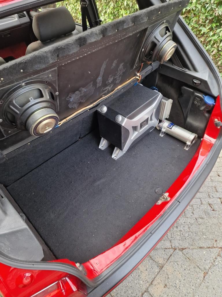 Vrijwel onzichtbaar ingebouwde set voor Peugeot 205 GTi, Ophalen, Gebruikt