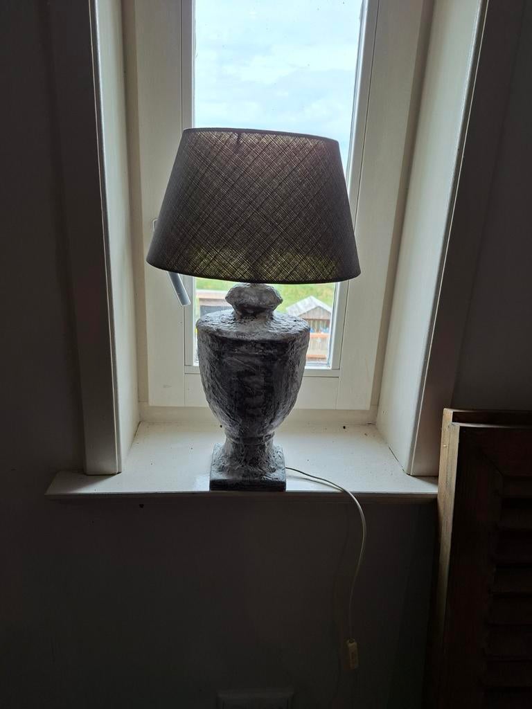 Mooie robuuste schemerlamp, grijstinten landelijk, Ophalen, Gebruikt, Rond, 50 cm of meer