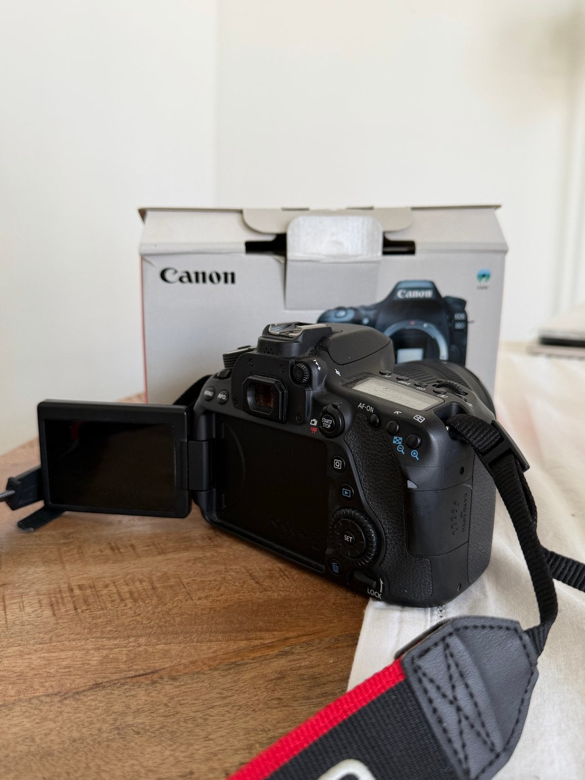 Canon EOS 80D Spiegelreflexcamera met EF-S 18-135mm lens, Audio, Tv en Foto, Fotocamera's Digitaal, Spiegelreflex, Canon, Ophalen of Verzenden