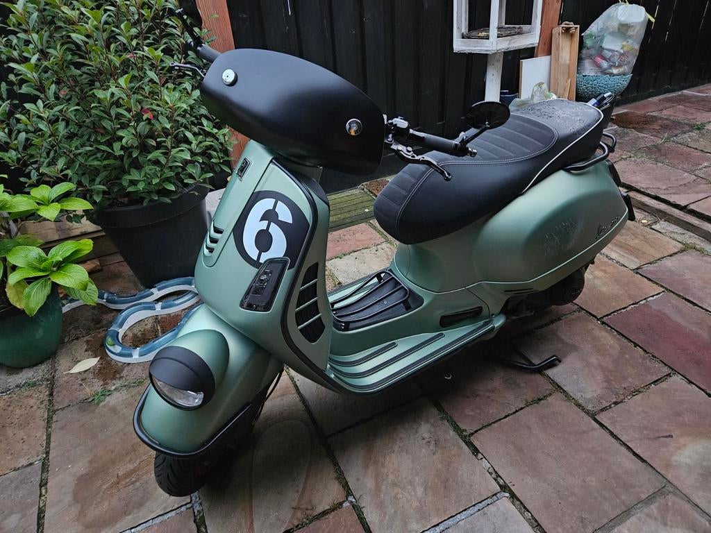 Vespa 300 GTV Sei Giorni smoke scherm nieuw, Ophalen, Nieuw, Kunststof, Retro