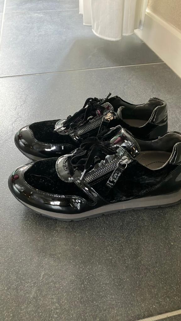 NIEUWE Gabor zwarte sneakers lak leder mt38, Zwart, Ophalen of Verzenden, Sneakers of Gympen, Zo goed als nieuw
