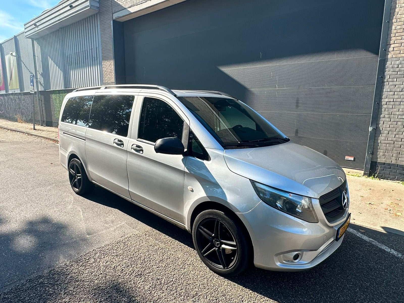 Mercedes-Benz Mercedes Vito Tourer 116 | 163pk | Leder, Dealer onderhouden, Achterwielaandrijving, Zwart, 4 cilinders