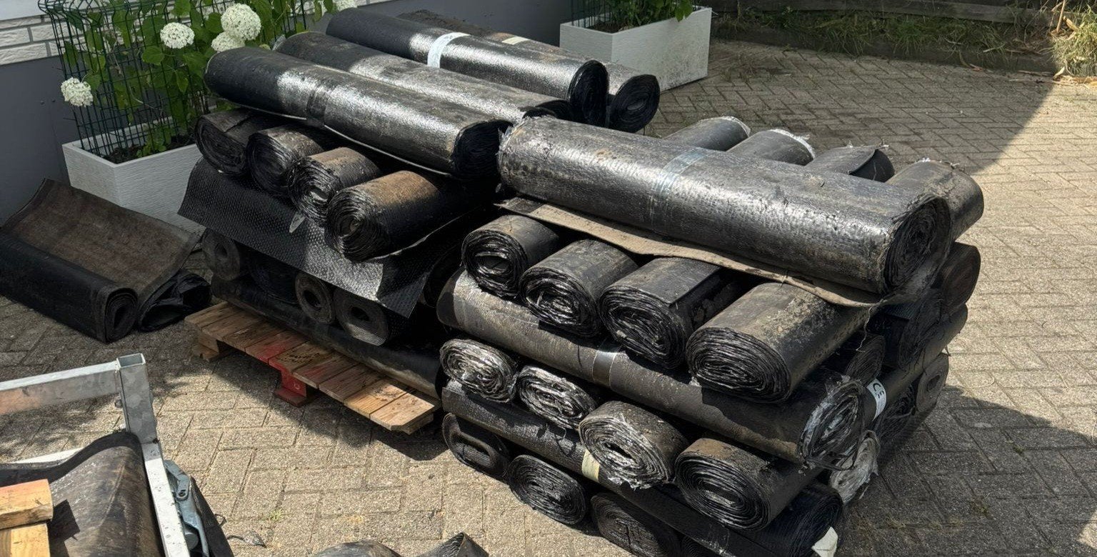 41 rollen dakbedekking, Doe-het-zelf en Verbouw, Dakpannen en Dakbedekking, Overige materialen, Zwart, Nieuw, Ophalen of Verzenden
