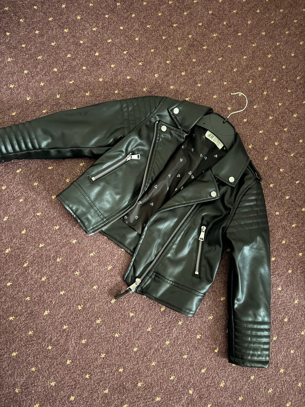 Stoere zwarte leren meisjes jas maat 116 - H&M, Ophalen of Verzenden, Gebruikt, Meisje, Jas