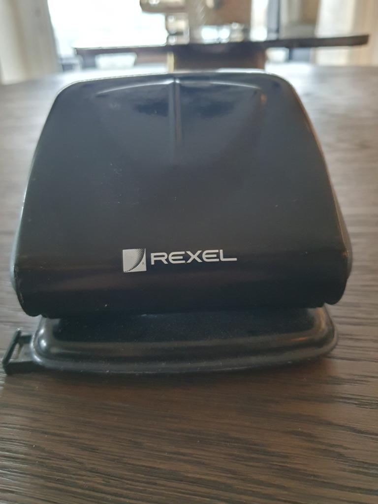 Stevige perforator 12x9 cm - Rexel Premium Medium Punch, Diversen, Ophalen of Verzenden, Gebruikt